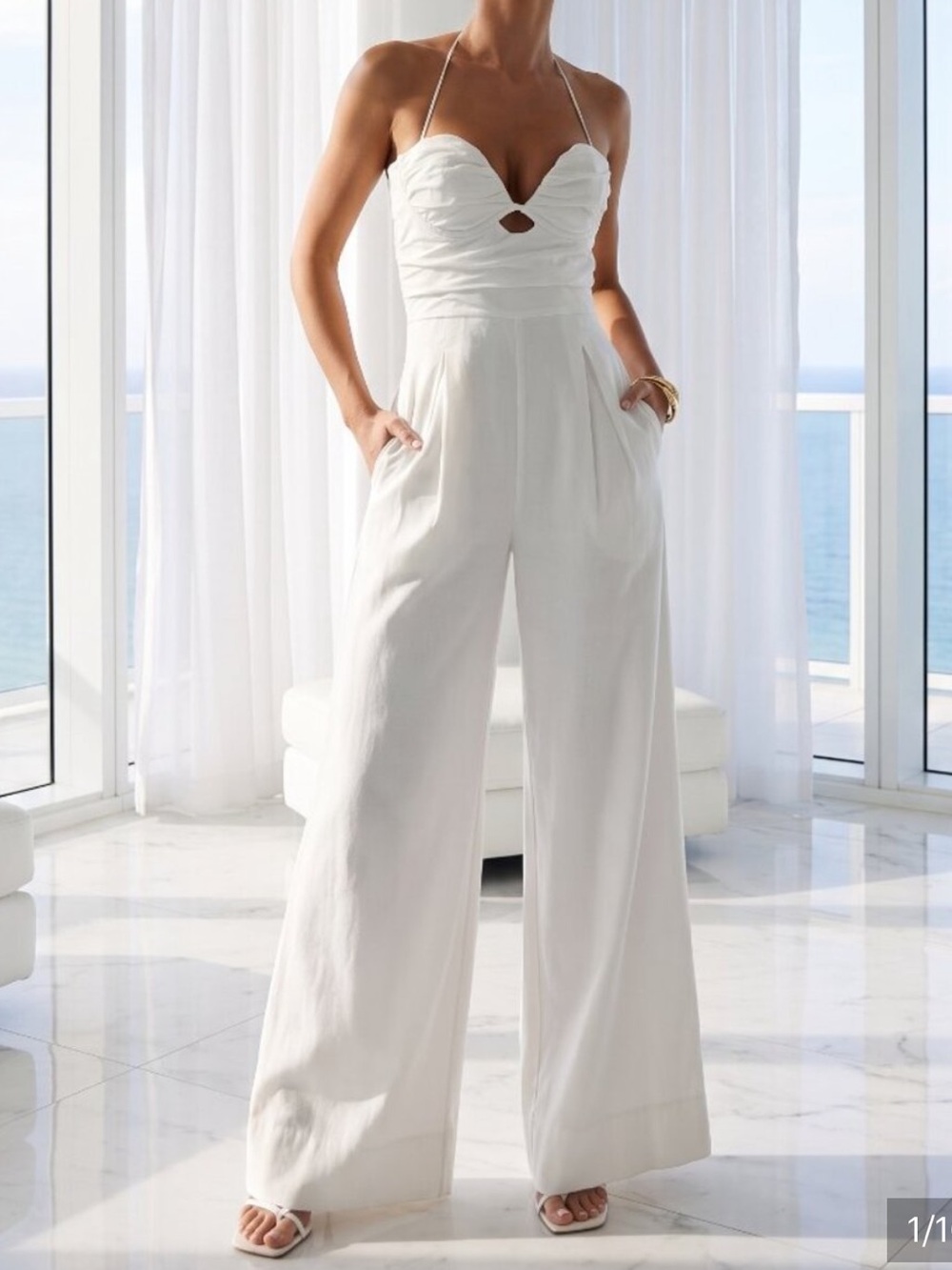 Showpo White halter Strap Wide-Leg Jumpsuit “linen look “ sz 8